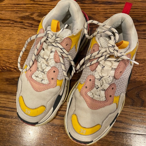 Balenciaga Triple S - Picture 2 of 6